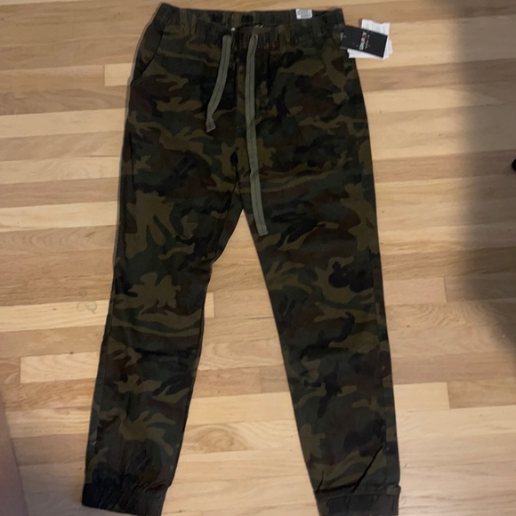 Galaxy By Harvic Basic Stretch Twill Joggers XL Camo - Picture 3 of 4